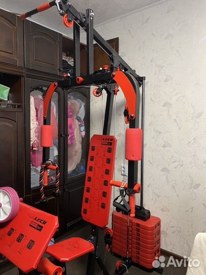 Многофункциональный силовой тренажер