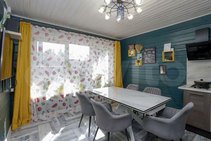 Дом 218,3 м² на участке 6,2 сот.