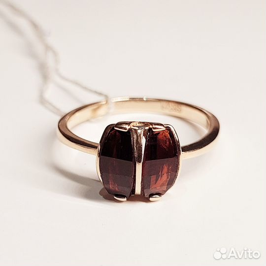 Золотое кольцо с камнем 17,5р