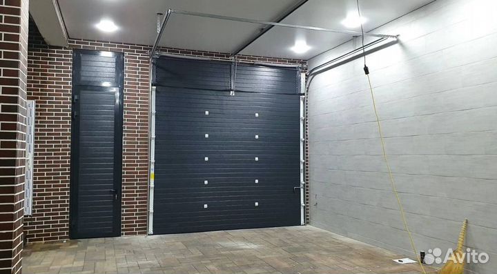 Секционные ворота Doorhan