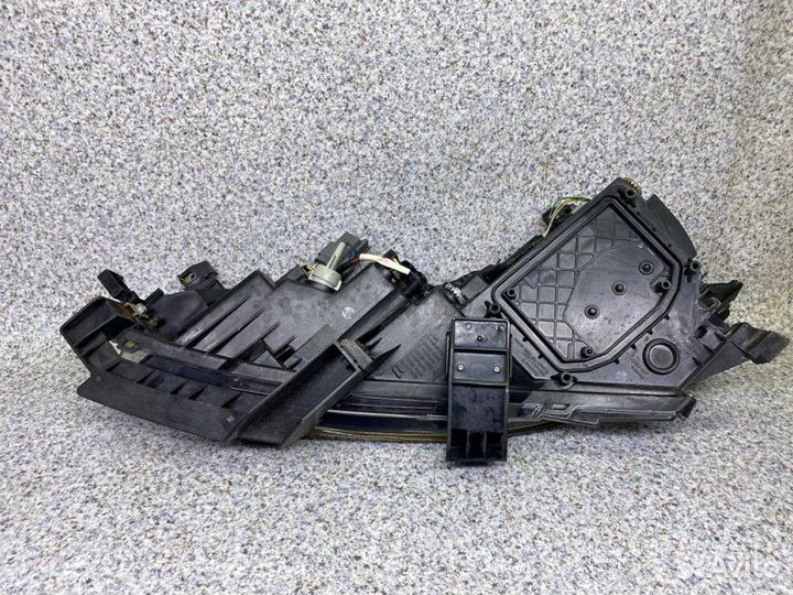 Фара правая Mazda 6 GH 2011