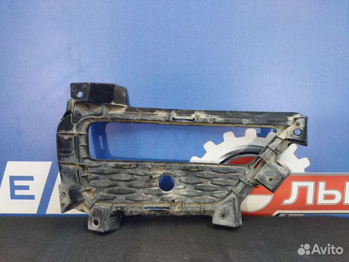 Окантовка птф Kia Mohave 1 нм 2008