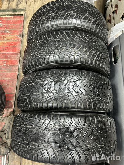 Nokian Tyres Hakkapeliitta 8 SUV 265/60 R18