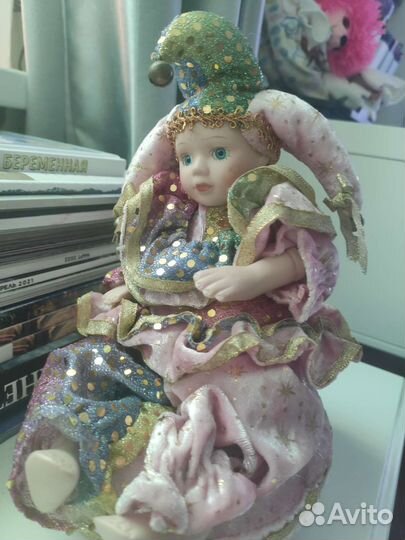 Кукла фарфоровая коллекционная