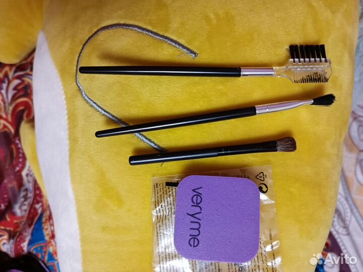 Кисточки для макияжа