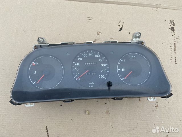 Щиток приборов Toyota corolla Е100