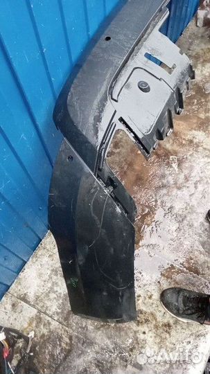 Бампер задний (нижняя часть) Land Rover Discovery