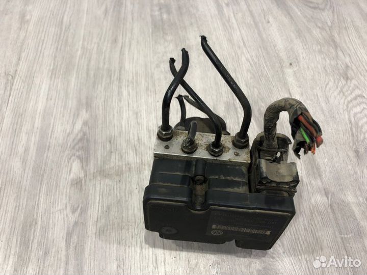 Блок abs Skoda Octavia A5 BSE 2013