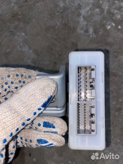 Блок электронный Nissan X-Trail T31 MR20DE 2008