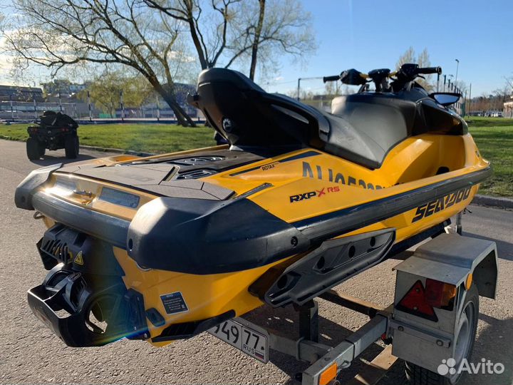 Гидроцикл BRP Sea-Doo RXP 300