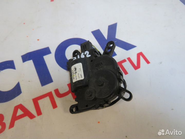 Привод заслонок отопителя ford focus CB4