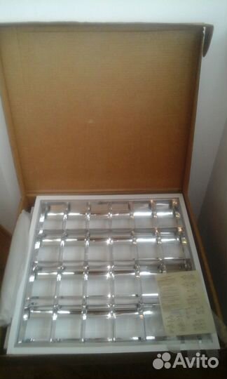 Светильники в потолок армстронг новые