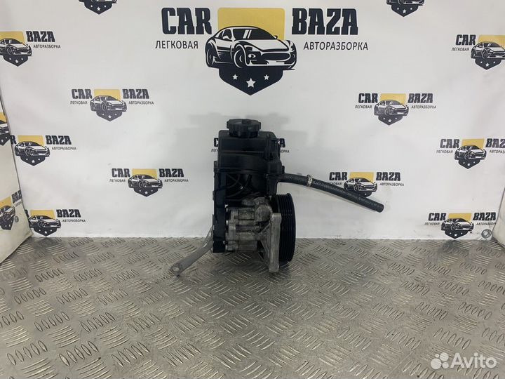 Насос гидроусилителя Mercedes-Benz C-class