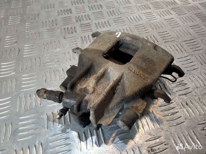 Суппорта передние Форд Фокус 1