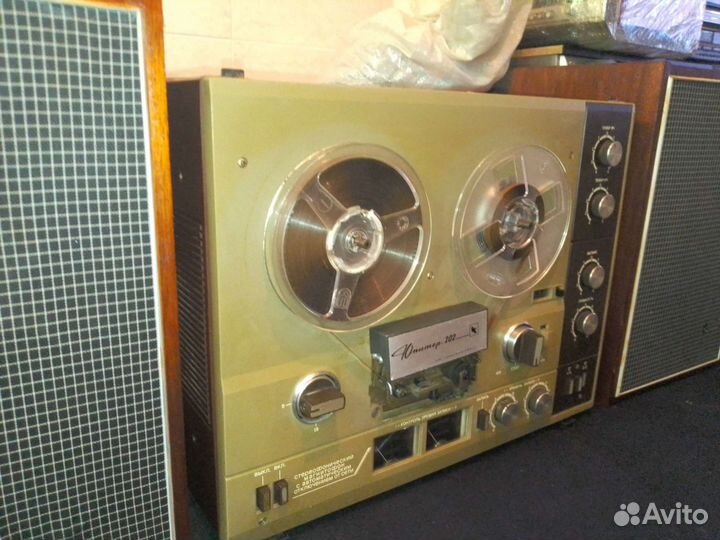 Катушечный магнитофон saturn-202стерео.1985г