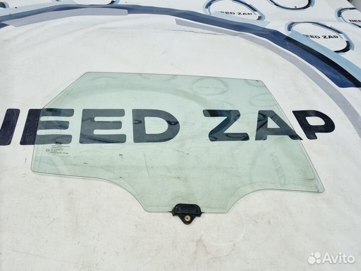 Стекло заднее правое Kia Ceed