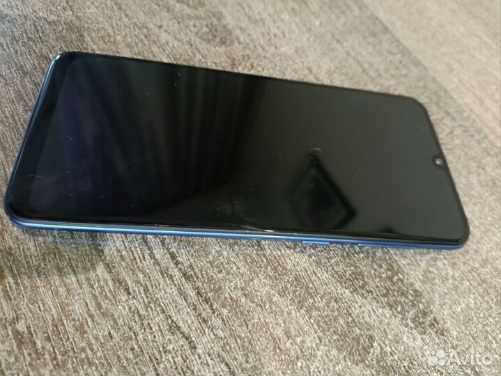 Samsung Galaxy A30, 3/32 ГБ