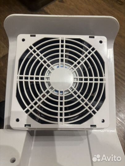 Маникюрный пылесос