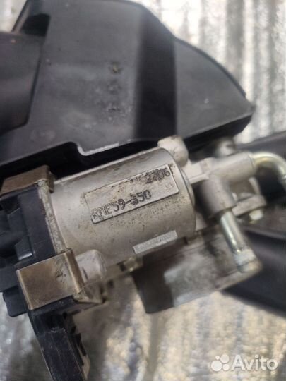 Впускной коллектор с дросселем на subaru legacy