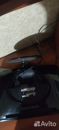 Монитор samsung