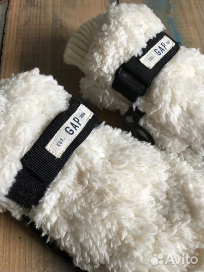 Новые стильные теплые варежки фирмы Gap