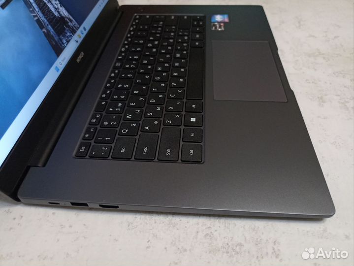 Honor Ryzen5 5500/16/SSD512