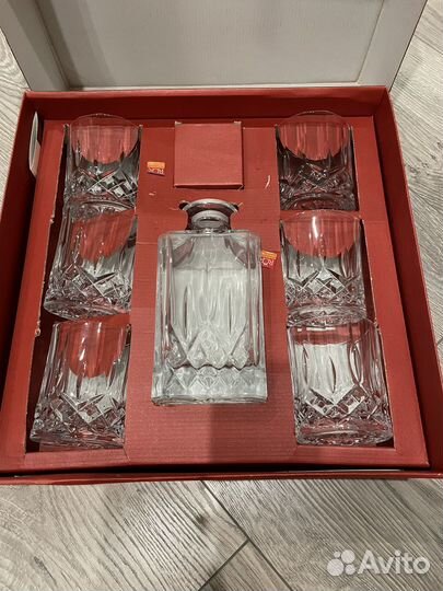 Набор для виски (штоф + 6 стаканов)