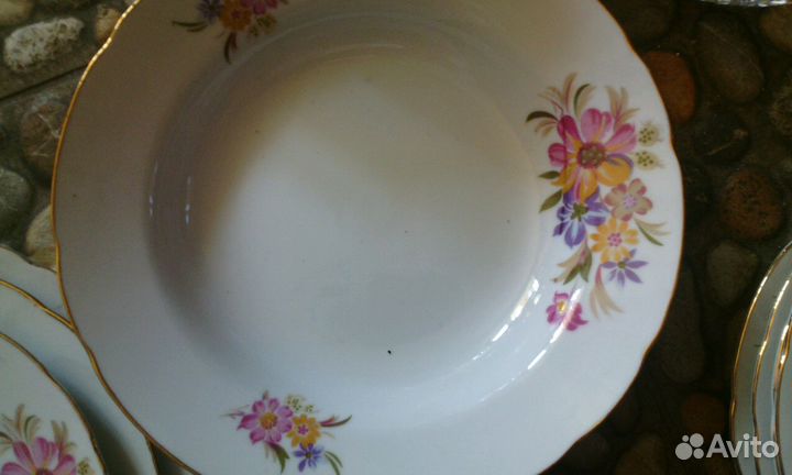 Тарелки 3 размера из фарфора пр-во Япония 1980 год