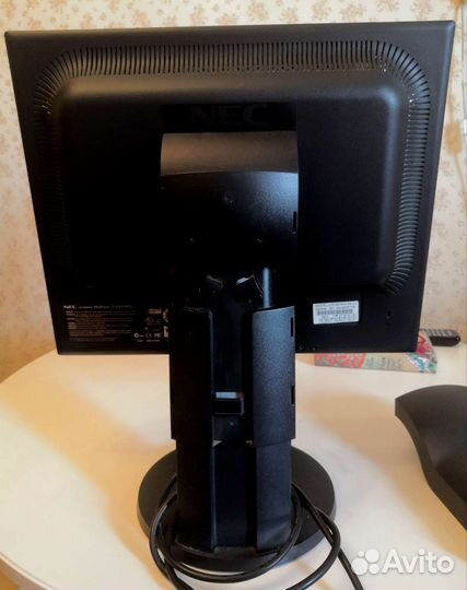 Мониторы NEC multisync