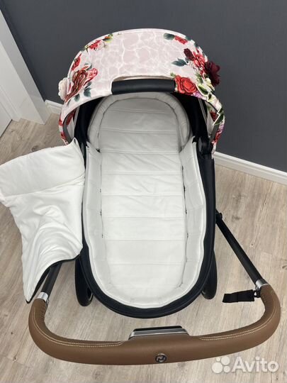 Коляска cybex priam III 2 в 1 Spring Blossom