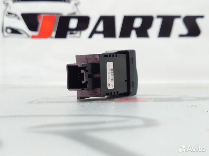 Кнопка Mazda 3 BK рестайлинг (2006—2009)