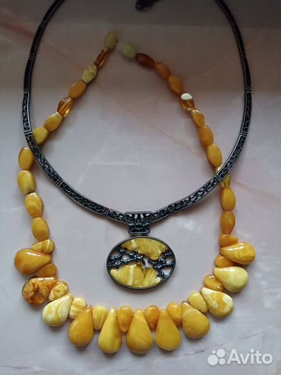 Янтарное колье