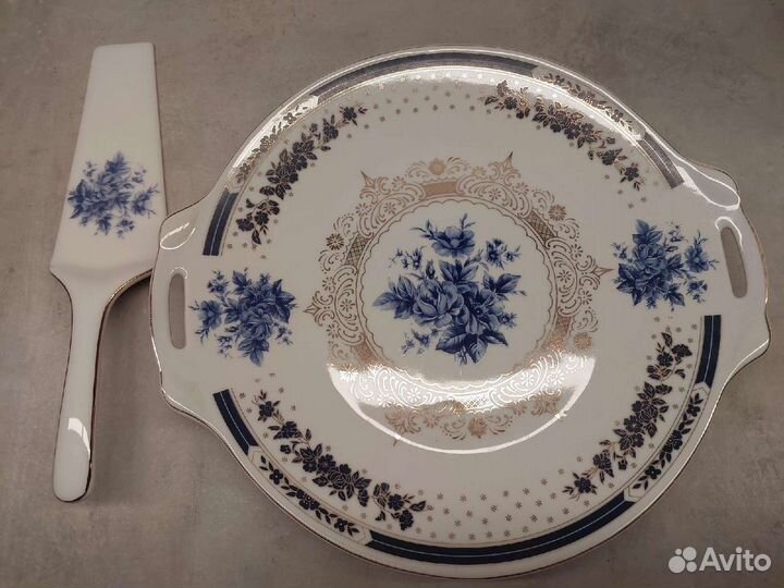 Тортница/ подставка под торт с лопаткой, новая