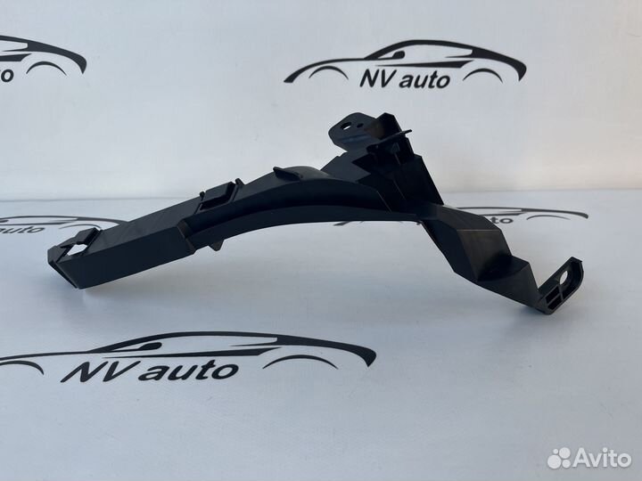 Honda crv 3 крепеж бампера под фару правое 07-12