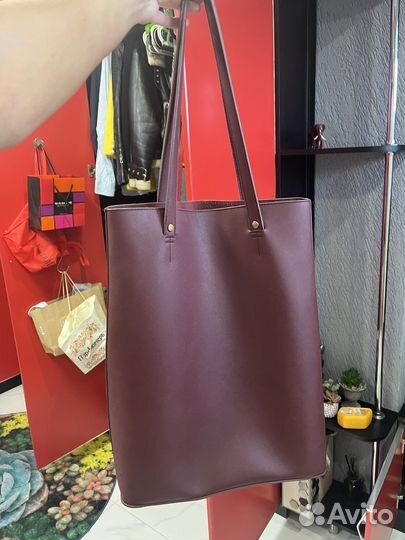 Сумки дорожные и чемоданы.Пакетом