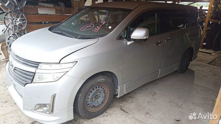 Проводка моторного отсека Nissan Elgrand PE52