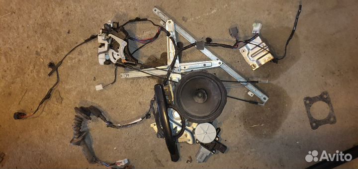 Мицубиси аутлендр Хl стеклоподъемник