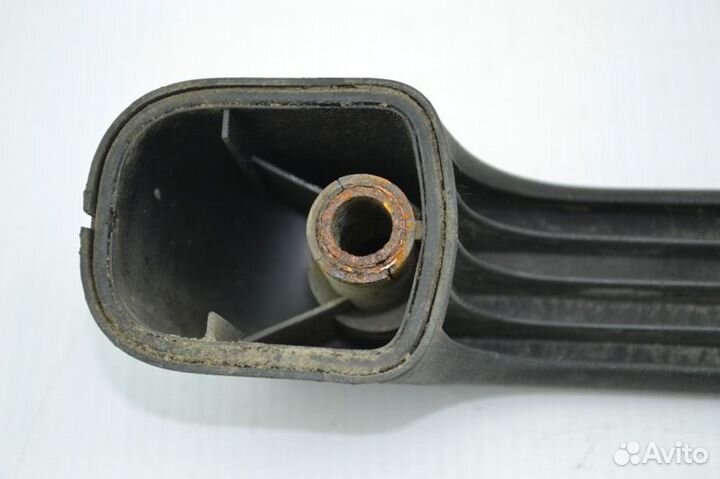 Ручка радиаторной решетки, правая mercedes-benz Ac