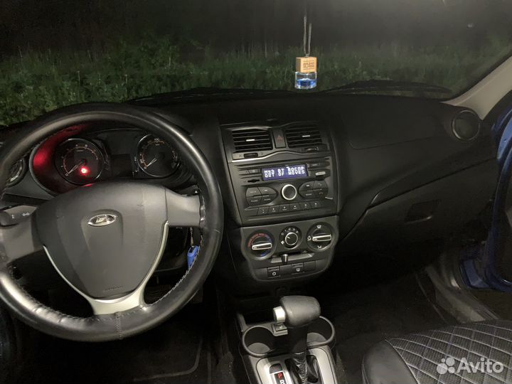 LADA Granta 1.6 AT, 2022, битый, 31 000 км