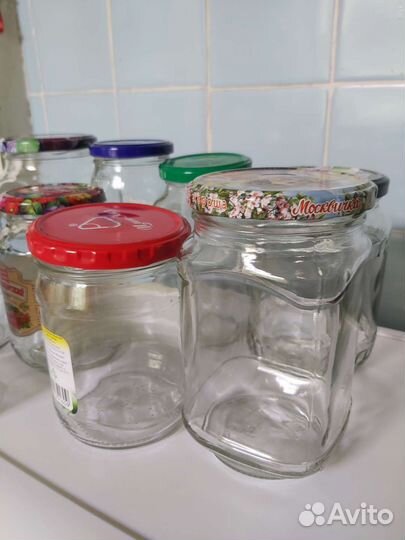 Банки стеклянные с крышками