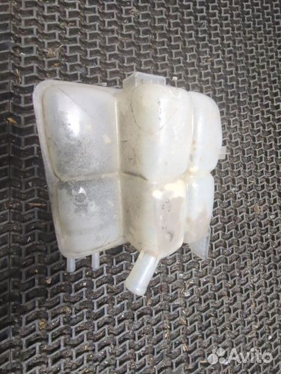 Бачок расширительный Volvo S40 2004, 2008