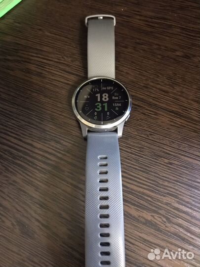 Garmin vivoactive 4