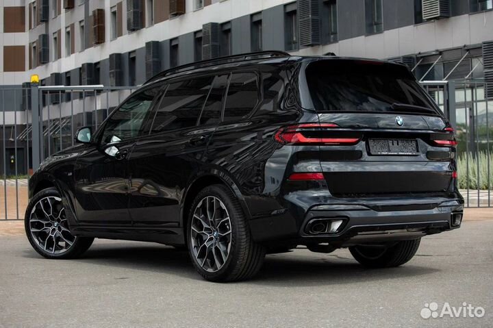 BMW X7 3.0 AT, 2024, 90 км