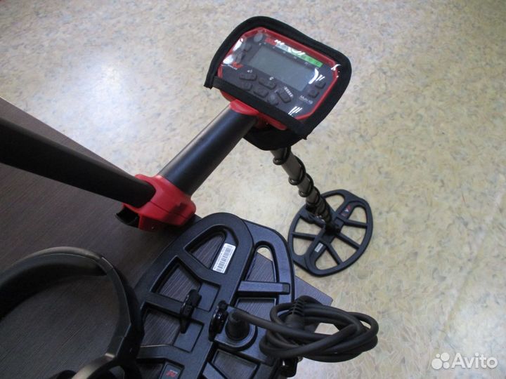 Металлоискатель Minelab vanquish 540 Pro