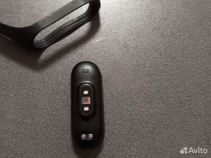 Фитнес браслет xiaomi mi band 4