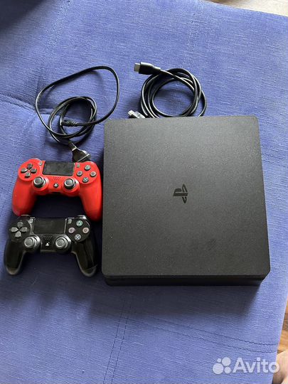 Sony playstation 4 slim