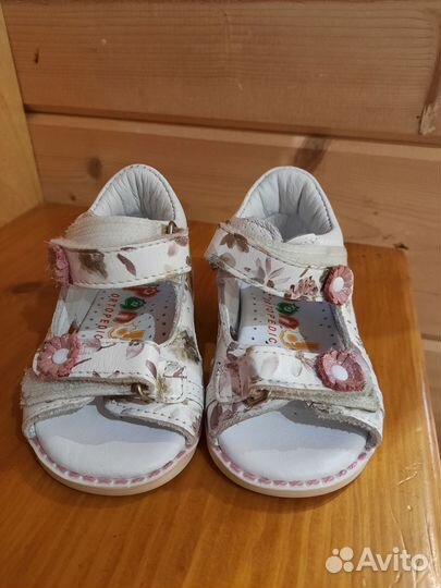 Сандалии для девочки (17 р)