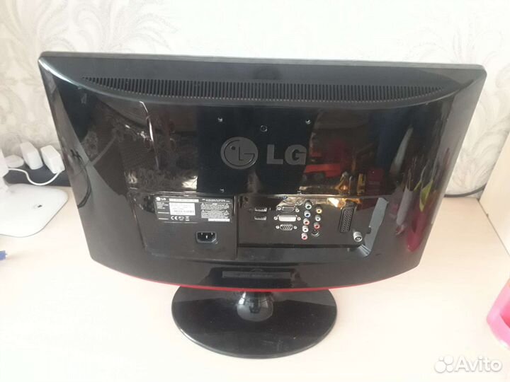 Монитор LG