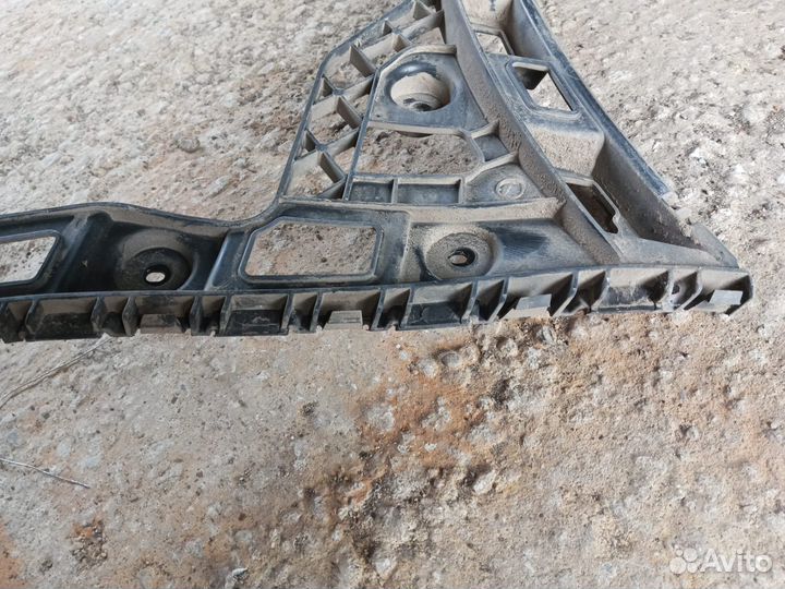 Крепление заднего бампера левое Volkswagen Polo 5