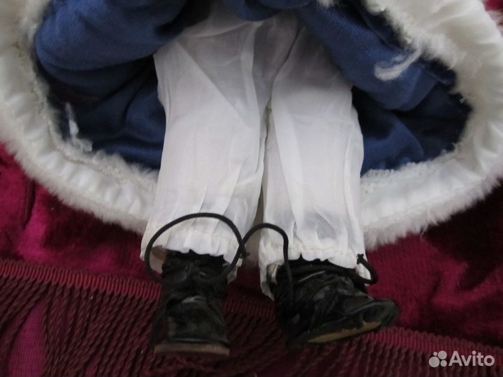 Кукла фарфоровая снегурочка